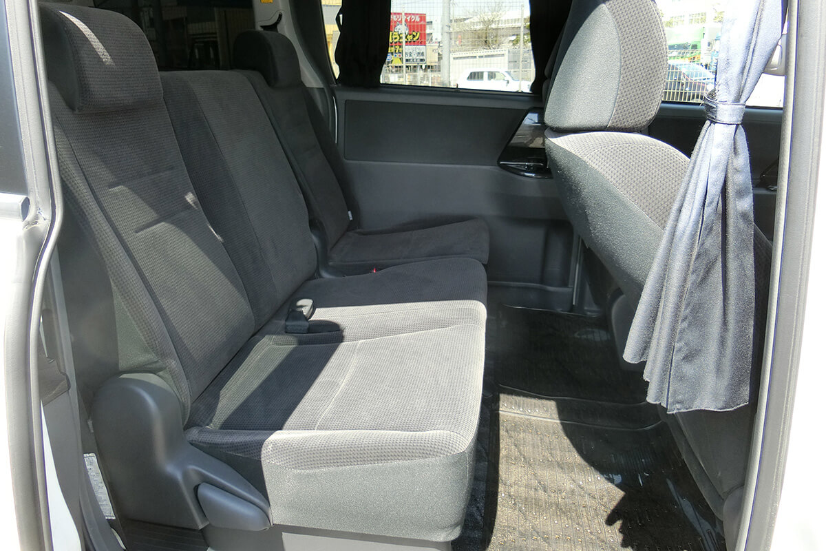 ヴォクシー キャンピングカー キャンピングカーのフジ 車両詳細 キャンピングカー バンコン ｳﾞｫｸｼｰhv ﾐｽﾃｨｯｸ ﾃﾞﾙﾌｨﾉ Ffﾋｰﾀｰ 柏 キャンピングカー専門店にて展示中